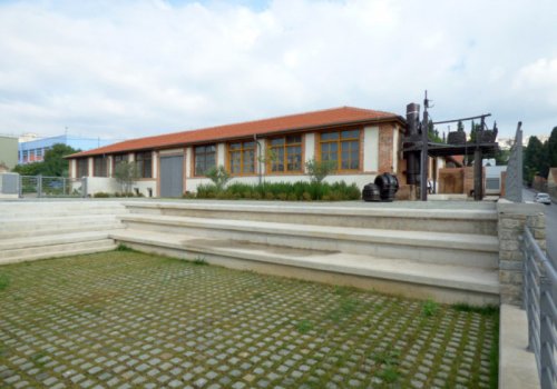 ΙΣΛΑΧΑΝΕ - πολυχώρος πολιτισμού